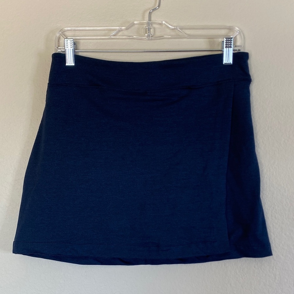 Quince Ultra Side slit skort Heather navy blue size small